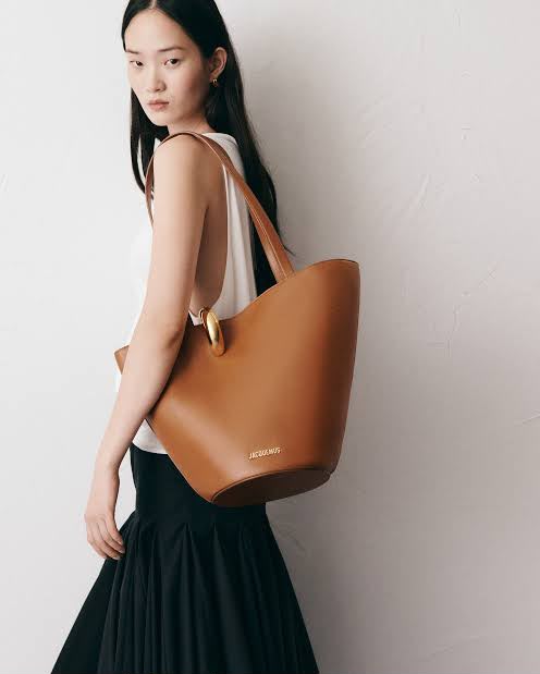 JACQUEMUS Bambola Shoulder Bag with Box