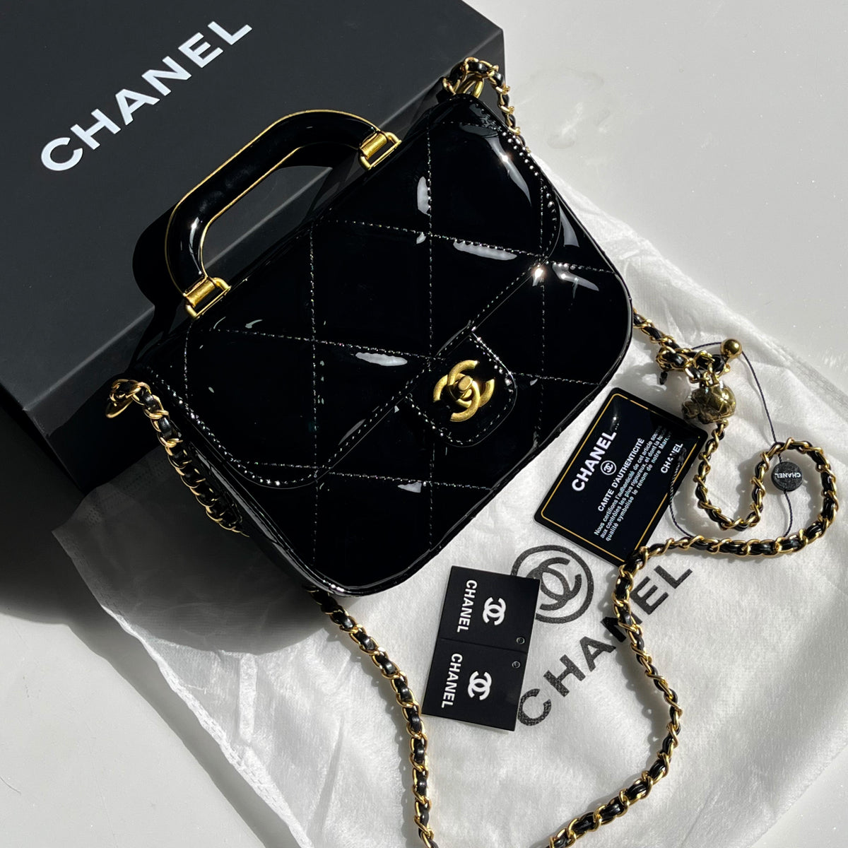 CHANEL | Metallic Mirror Calfskin Large Top Handle Clutch With Chain with Box